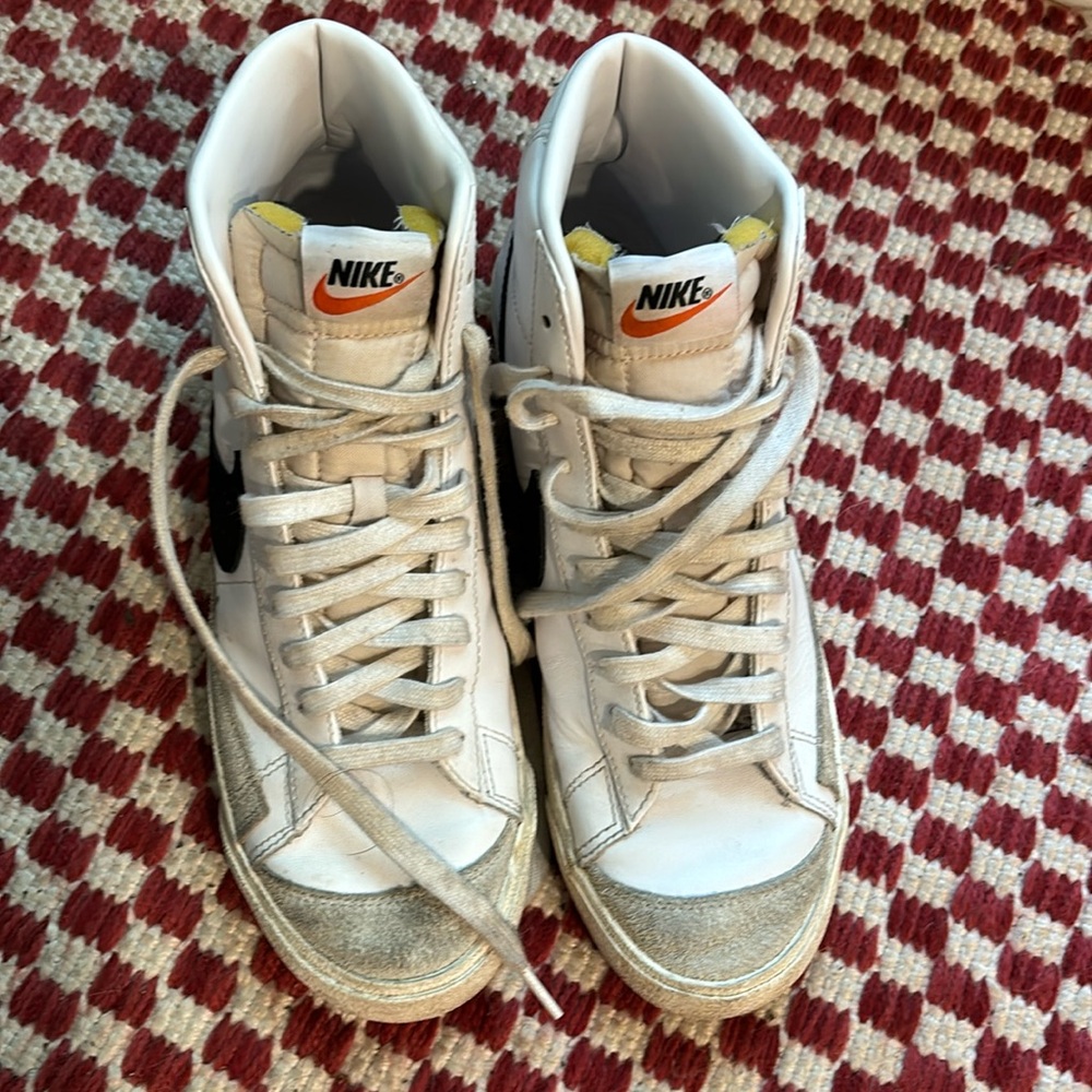 Men’s Nike blazer sneakers